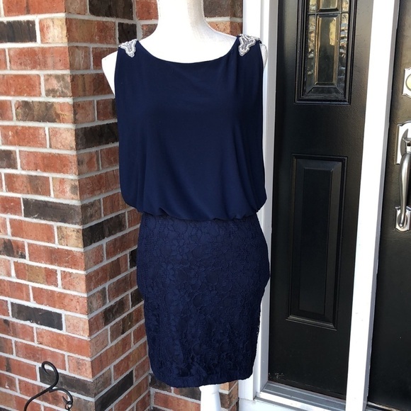 City‎ Triangles Short Open Back Formal Dress - Picture 1 of 12